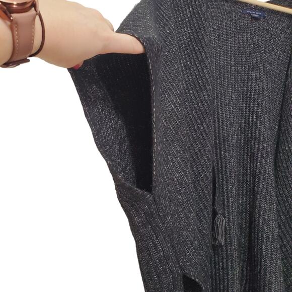 AEO | Fringe Cardigan Poncho Open Front Sweater OS - Picture 4 of 11